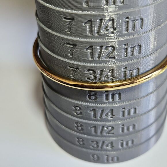 **Sale** Vintage Monet Gold Tone Metal Bangle Bracelet 7.75" Fashion Jewelry - Picture 6 of 13